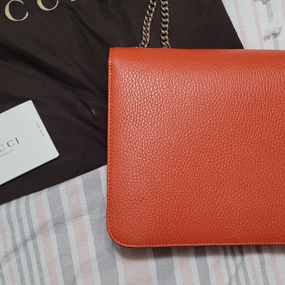Gucci Authentic Shoulder Handbag - Picture 5 of 8
